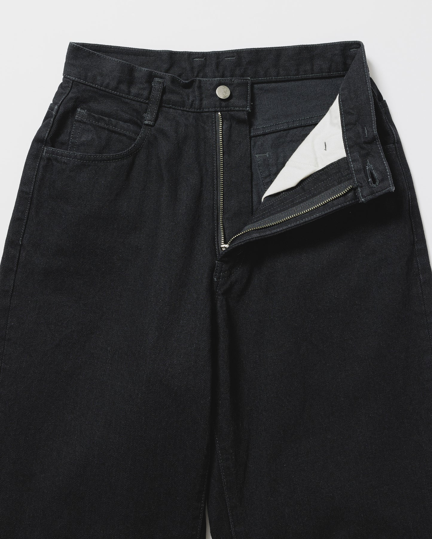 ONE WASH BLACK DENIM ASHLEY JEANS, BLACK