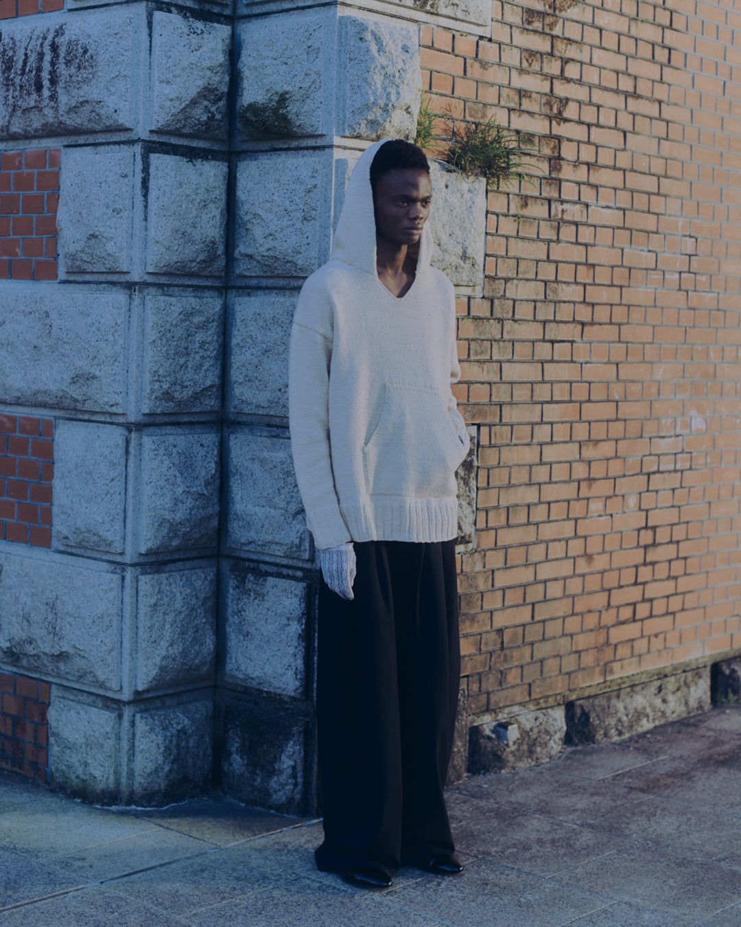 HUNDSPUN KNIT HOODIE, BLACK